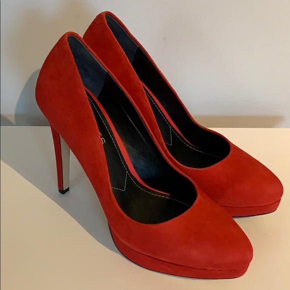 charles david suede pumps